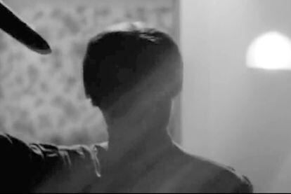Anthony Perkins, en el papel de Norman Bates, en<i> Psicosis,</i> la película estrenada por Alfred Hitchcock en 1960.