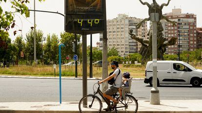 Termómetro en la calle, a 10 de agosto de 2023, en Valencia, Comunidad Valenciana (España).