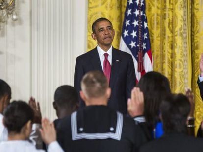 Barack Obama preside ceremonia de nacionalizaci&oacute;n de militares en la Casa Blanca