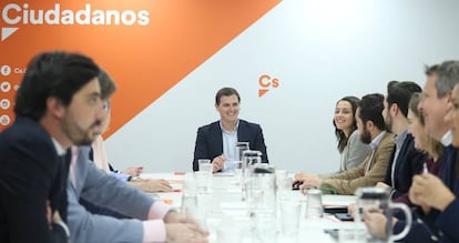 El líder de Ciutadans, Albert Rivera, presidint l'executiva del partit.