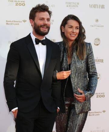 Jamie Dornan y su esposa, Amelia Warner, en Londres el pasado mayo.