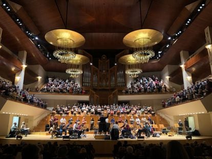 El ensayo general del concierto participativo de 'El Mesías' de la Fundación La Caixa en el Auditorio Nacional de Música de Madrid.