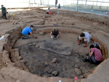 Excavación y limpieza de la casa de un gran señor de la Edad del Hierro, en Salamanca.