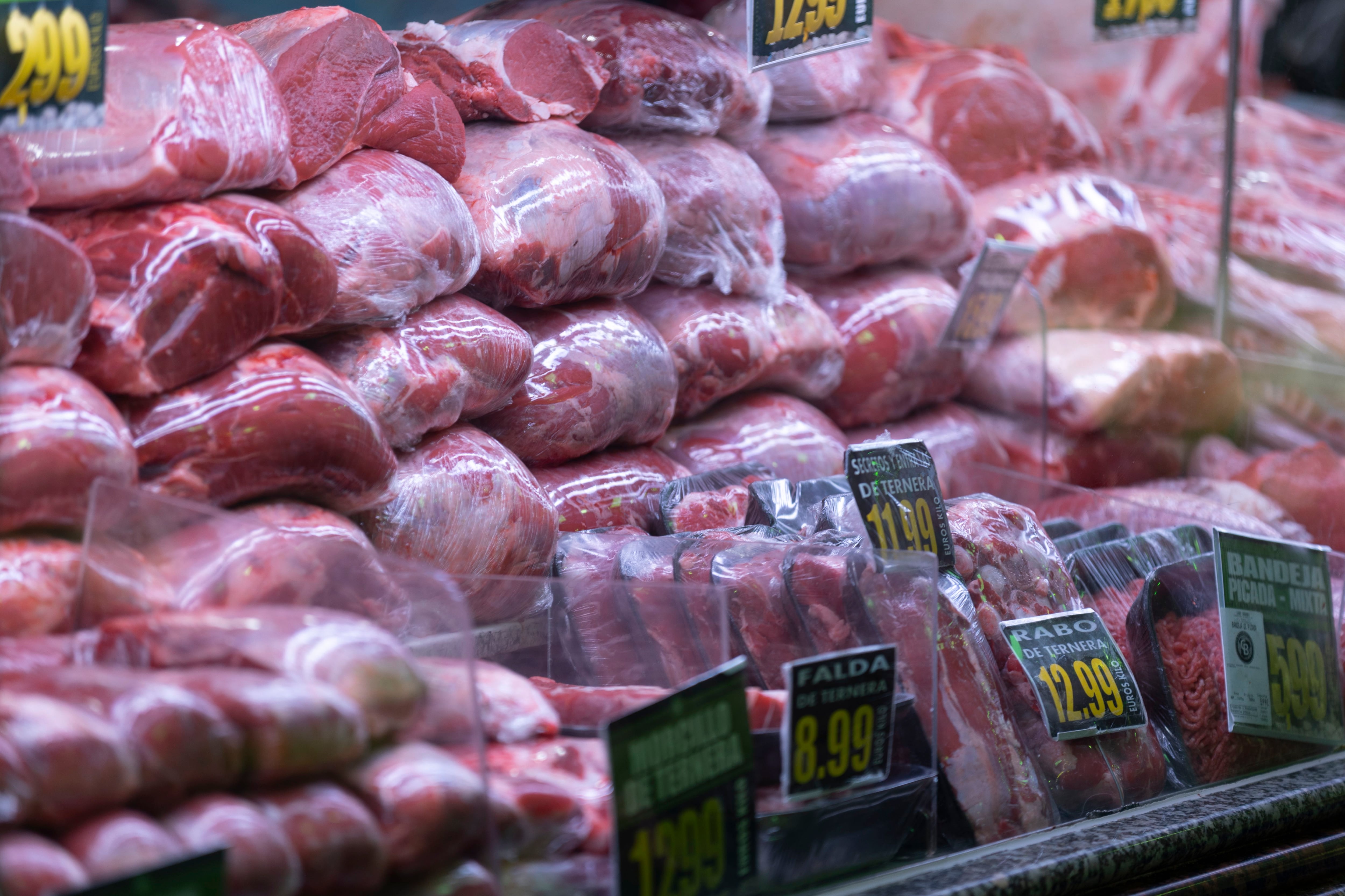 Sanidad detiene en la frontera carne de Brasil contaminada con e.coli que no ha llegado a los consumidores