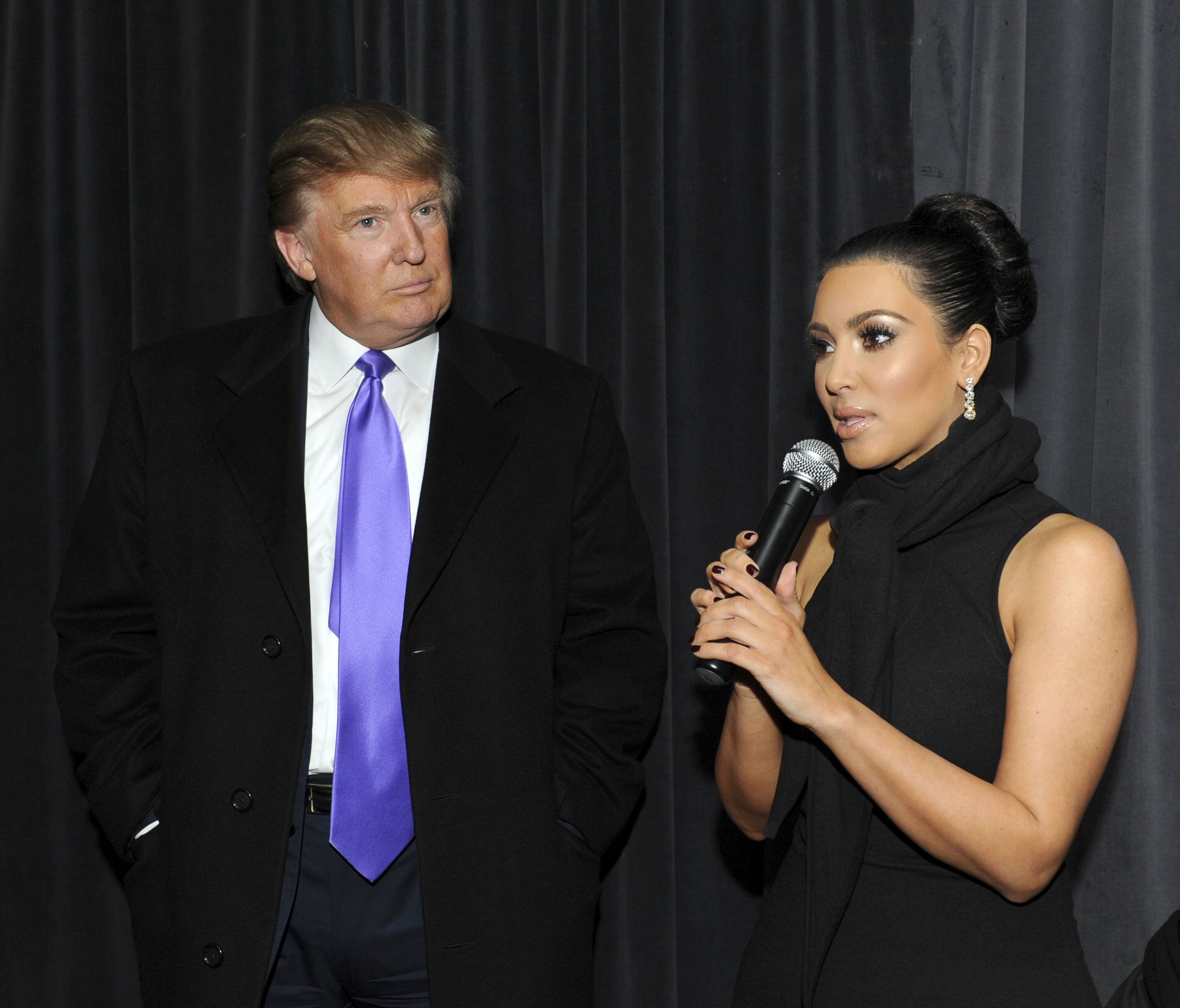 Donald Trump y Kim Kardashian durante un evento de la cadena NBC, en Nueva York, el 10 de noviembre de 2010.