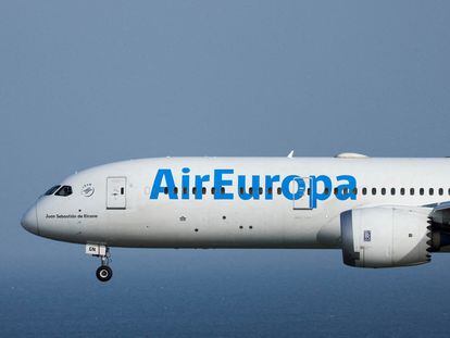 Un avión Boeing de Air Europa aterriza en el aeropuerto de Gran Canaria en febrero de 2023.