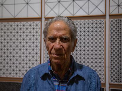Eduardo Terrazas en la exposición 'Equilibrio múltiple. Obras y proyectos (1968-2023)', en el Palacio de Bellas Artes.