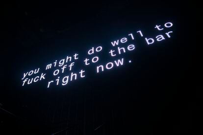 Una de las muchas frases aparecidas en las pantallas durante el concierto de Roger Waters en Barcelona. 