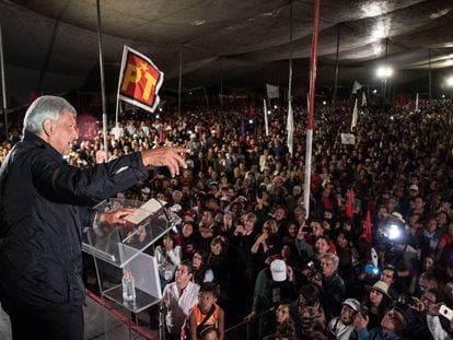 Andrés Manuel López Obrador, en un mitin en Iztapalapa.