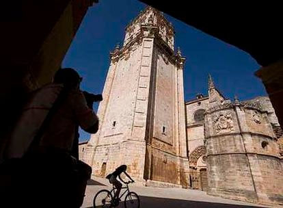 La catedral de El Burgo de Osma (Soria), que se levantó sobre una iglesia románica, se empezó a construir en el siglo XIII.