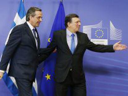 El primer ministro griego, Antonis Samaras, junto al presidente de la CE, Jose Manuel Durao Barroso. 