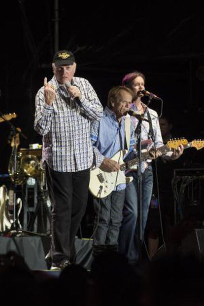 Los Beach Boys celebran sus 50 años con un concierto en el Poble Espanyol