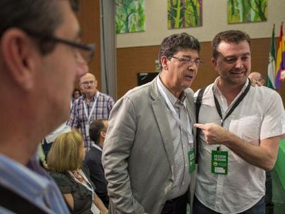 Diego Valderas y Antonio Ma&iacute;llo, en la asamblea de IU.