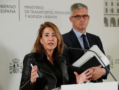 La ministra de Transportes, Raquel Sánchez, junto al secretario de Estado de Transportes, David Lucas.