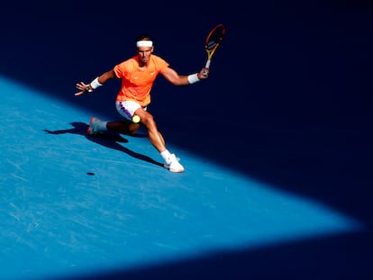 Nadal, durante el partido contra Fognini en la central de Melbourne.