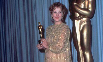 Streep, con el Oscar por su interpretación en 'La decisión de Sophie'