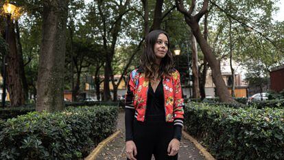 La escritora Vanessa Londoño, en Ciudad de México, este lunes.