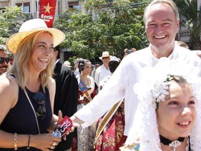 Sonia Castedo y el presidente de la Generalitat, Alberto Fabra en las pasadas fiestas de Fogueres. 