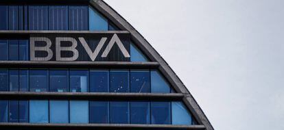 Fachada de la sede corporativa del BBVA