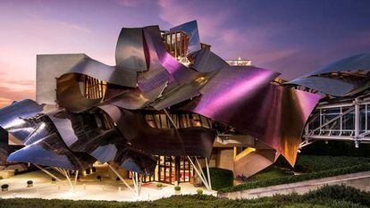 Bodega Marqués de Riscal, concebida por el arquitecto Frank Gehry.