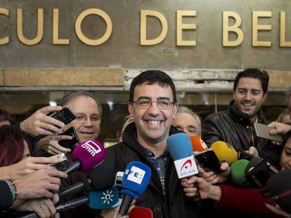 El portavoz de la gestora del PSOE, Mario Jim&eacute;nez, el domingo en Madrid. 