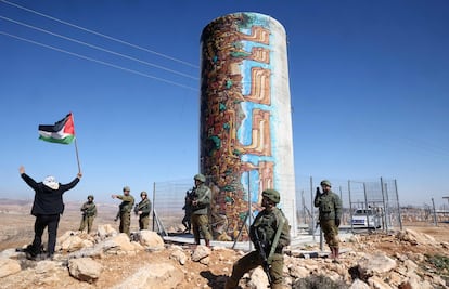 Protesta de campesinos palestinos por la confiscación de tierras, el día 12 en la provincia de Hebrón (Cisjordania).