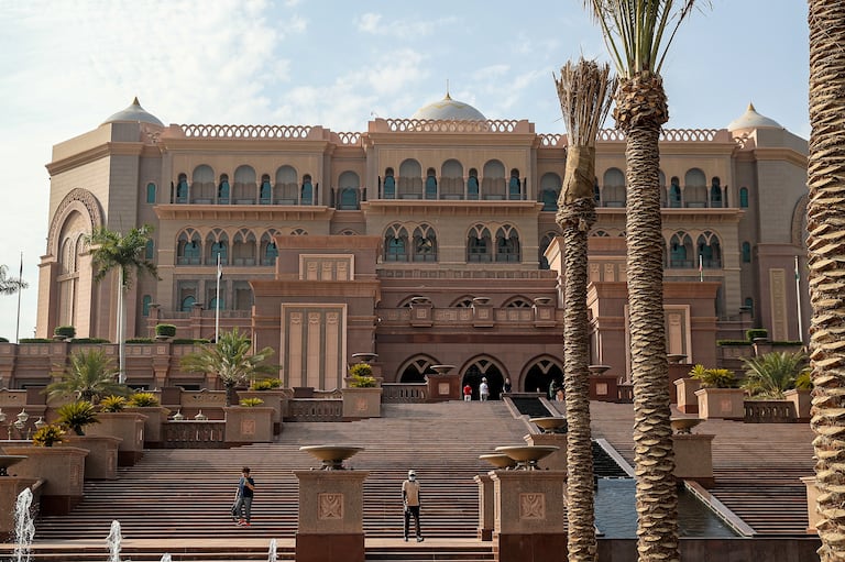 Fachada del hotel Emirates Palace, en septiembre de 2019.