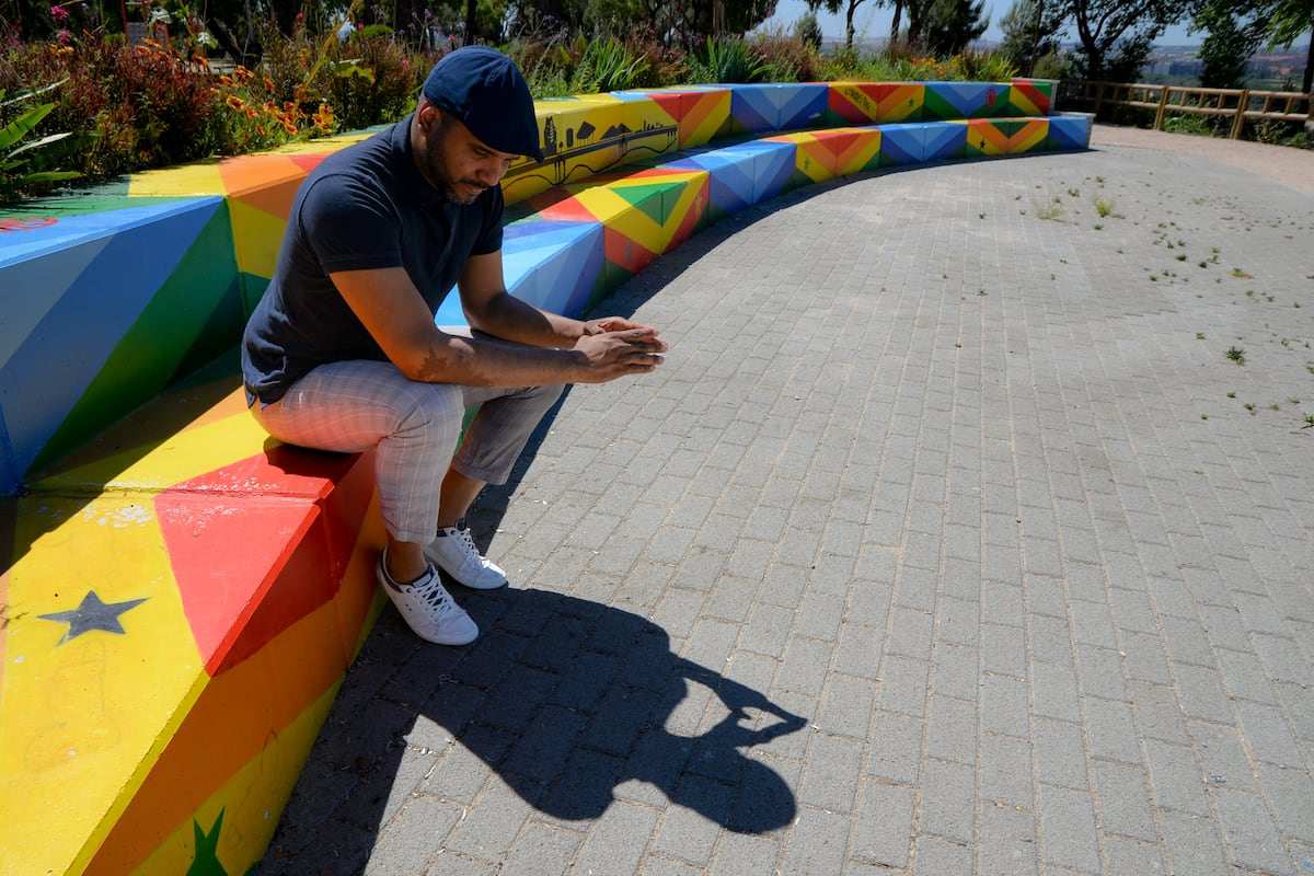 Refugee mental health: how to open up to close wounds | new life