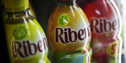 Imagen de zumos de la marca Ribena comprada por Suntory. 