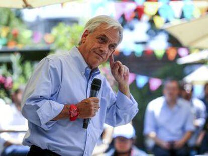 El candidato Sebastián Piñera se convirtió en el primer presidente de derecha desde el retorno a la democracia en 1990; gobernó el país entre 2010 y 2014