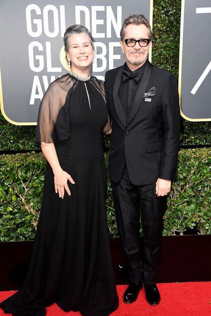Gisele Schmidt y su marido Gary Oldman, ganador del Globo de Oro por su papel en El instante más oscuro.