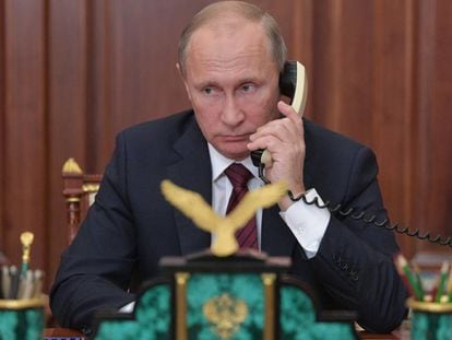 El presidente ruso, Vladimir Putin, mantiene una conversaci&oacute;n telef&oacute;nica este mi&eacute;rcoles.