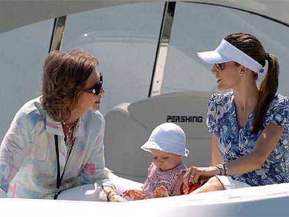 La reina Sofía, Doña Letizia y la infanta Leonor siguieron de cerca la Regata Breitling