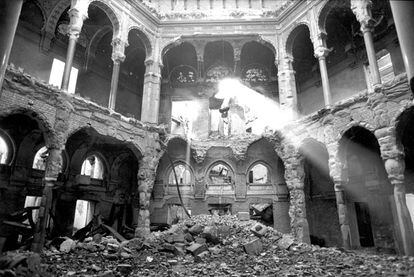 La biblioteca de Sarajevo destruida durante la guerra de Bosnia Herzegovina.