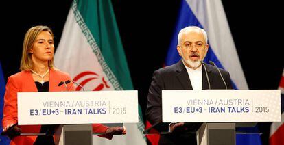 Federica Mogherini comparece junto al ministro iraní se Exteriores, Javad Zarif, con motivo del acuerdo nuclear.