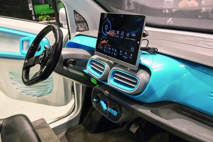 Interior del LSEV, un coche eléctrico impreso en poliuretano termoplástico.