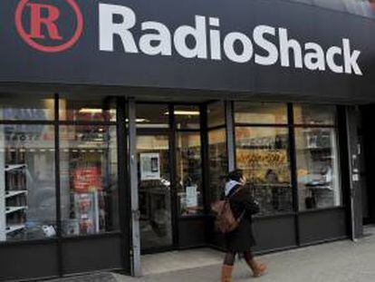 Vista general de la tienda de Radio Shack en Brooklyn, Nueva York, Estados Unidos.