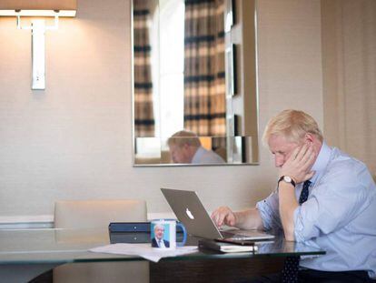 Britain's Prime Minister Boris Johnson prepares his keynote speech for the annual Conservative Party conference in Manchester, northwest England, on October 1, 2019 which he'll deliver on the final day on October 2. - Britain is on the verge of submitting proposals for a new Brexit deal, Prime Minister Boris Johnson said Tuesday, even as France warned that failure to get a new agreement was the most likely outcome as the deadline loomed. (Photo by Stefan Rousseau / POOL / AFP)