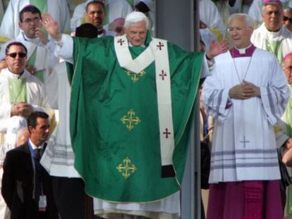 El Papa Benedicto XVI en el V Encuentro Mundial de las Familias celebrado en Valencia en 2006.