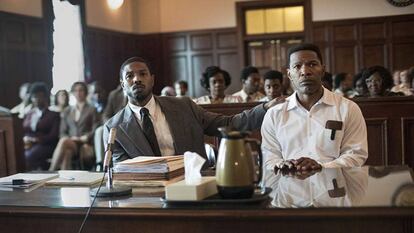 Michael B. Jordan y Jamie Foxx en 'Cuestión de justicia'. En vídeo, un adelanto de la película.