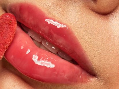 La tendencia de los lip oil arrasa por sus tres poderosos efectos: hidratante, brillo y color. Imagen: NYX Professional Makeup.
