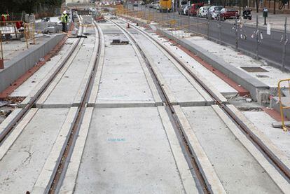 Obras del metro de Granada, a la altura de la Avenida Carlos V.