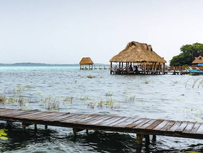 Vista de la laguna de Bacalar, en México.