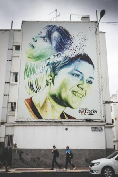 Una de las ilustraciones del proyecto Vive Ciudad Galdós, obra del artista Sabotaje al Montaje, en el barrio de Schamann de Las Palmas de Gran Canaria.
