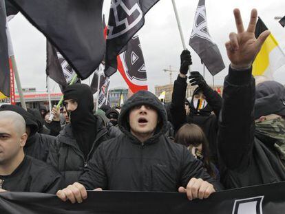 Ultranacionalistas participan en la Marcha Rusa en Mosc&uacute;.