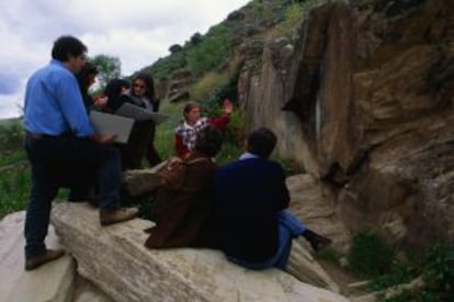 Visitantes en el Parque Arqueológico del Valle de Côa, en Portugal.