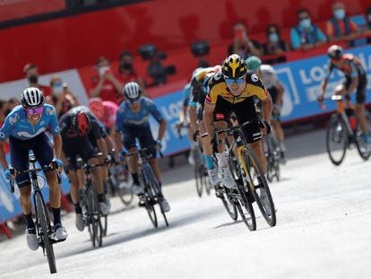Momento de la undécima etapa de la Vuelta a España 2021.