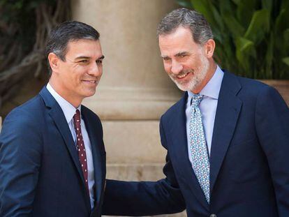 Pedro Sánchez y Felipe VI, en el palacio de Marivent, este miércoles. 