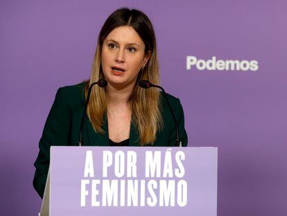 La portavoz de Podemos Alejandra Jacinto, durante la rueda de prensa de este lunes en la sede del partido en Madrid.