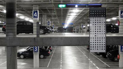 Uno de los aparcamientos del aeropuerto de Madrid-Barajas.